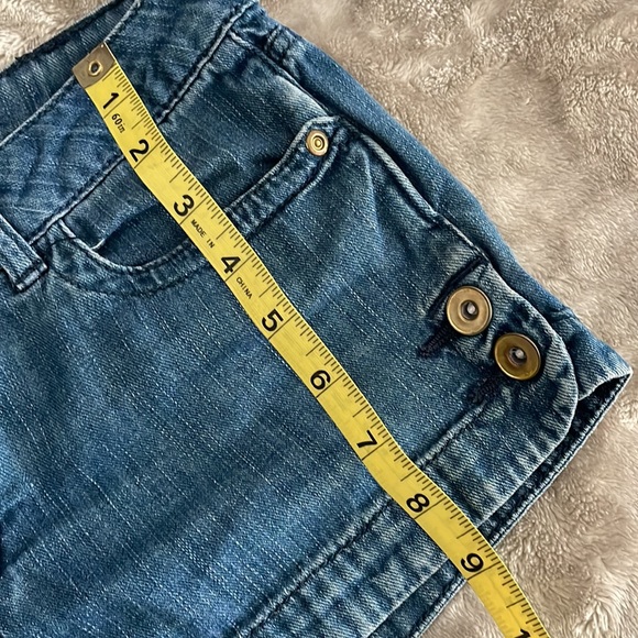 2.1 Denim shorts - Picture 7 of 7